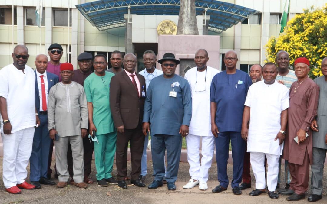 IMAGES FROM THE VISIT OF NON-SITTING MEMBERS OF THE DELTA STATE HOUSE OF ASSEMBLY TO THE SPEAKER OF THE HOUSE